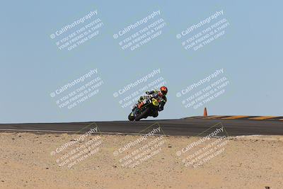 media/Oct-30-2022-CVMA (Sun) [[fb421c3cec]]/Race 11 Amateur Supersport Open/